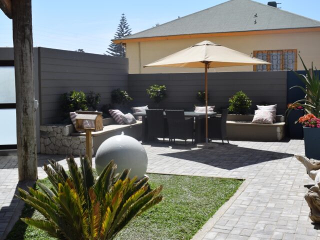 Driftwood Guesthouse Swakopmund Courtyard