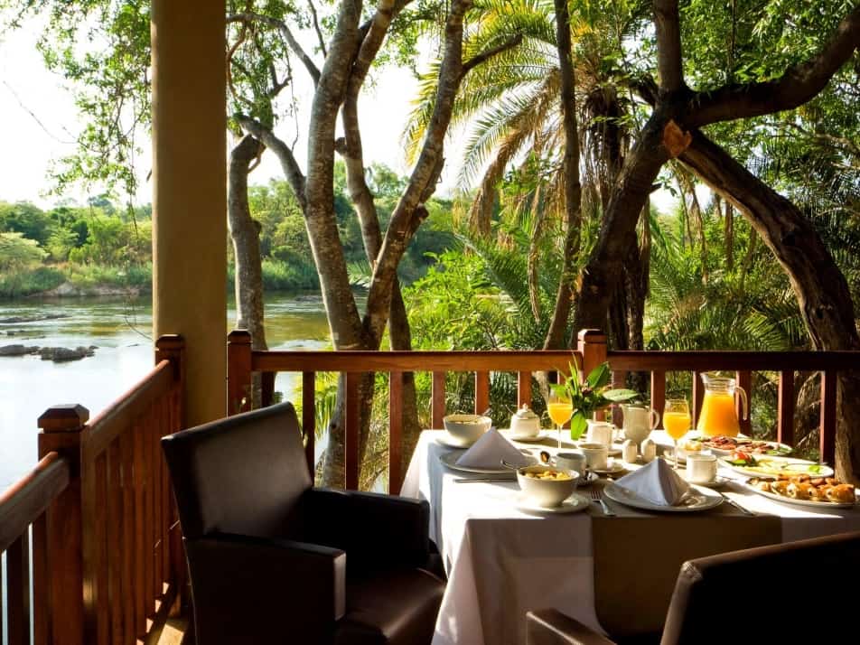 Divava Okavango Resort & Spa - Restaurant Breakfast 