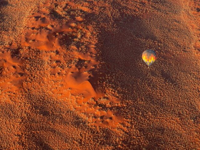 wessi-Dunes-Hot-air-balloon-ride