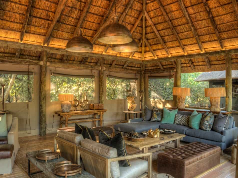 Camp Moremi - Lounge