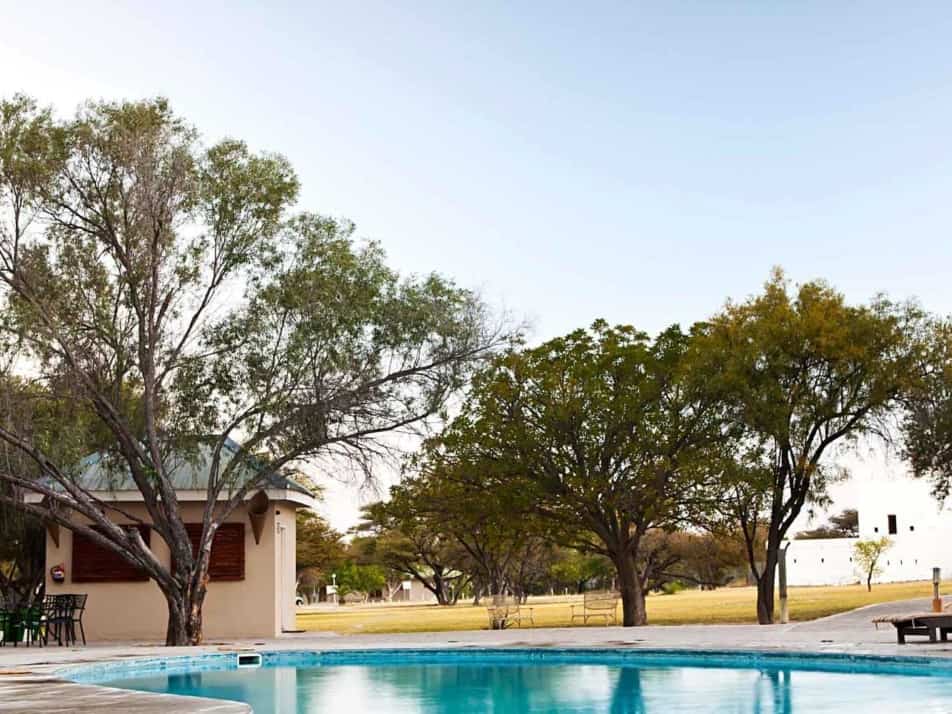 Namutoni-Swimming-Pool Namutoni-Etosha National Park