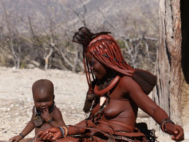 Epupa Camp - Ovahimba / Himba