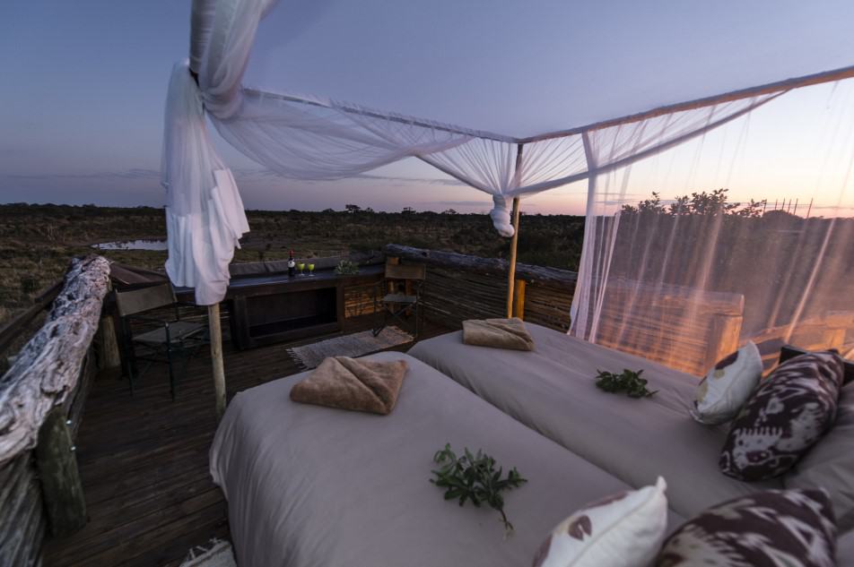 Sky Beds / Bordering the Moremi Game Reserve, Khwai River and Chobe National Park