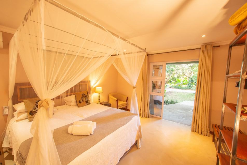 Bayete Guest Lodge Twin Double Deluxe Room