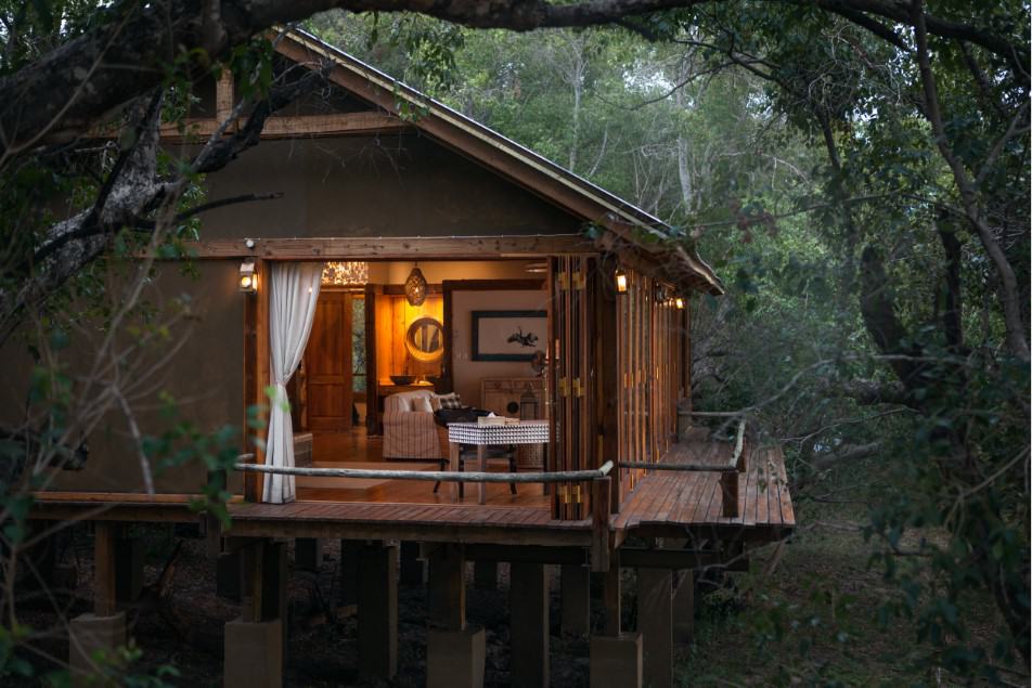 The Dog House at Tongabezi Lodge