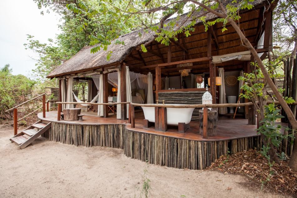 Sindabezi Island Lodge