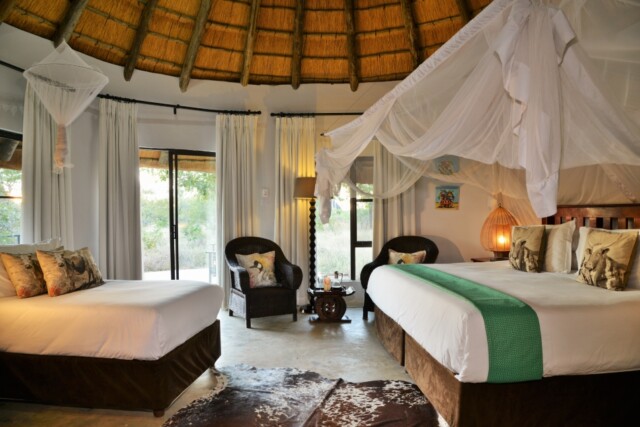 Wildtrack Luxury Family - Wheelchair Chalet - Wildtrack Safaris Eco Lodge