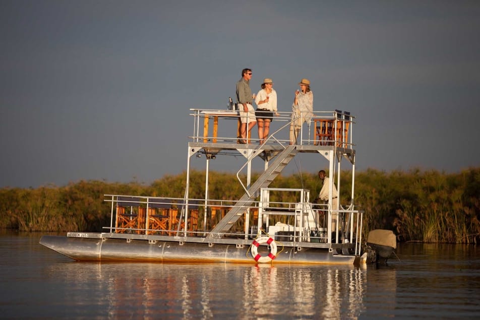 Barge Cruise Sundowner - Okavango Delta